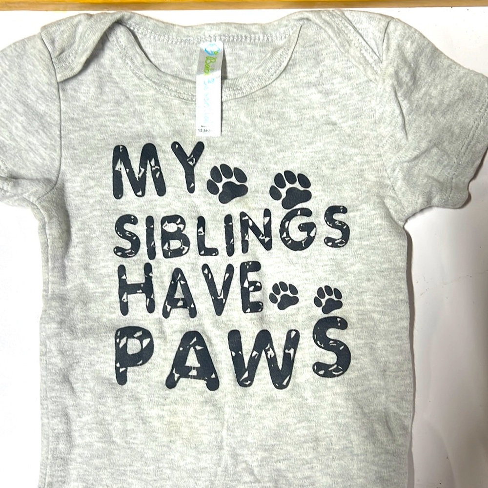 Onzie for child with animal siblings 🐱🐶. 12months. New condition.
